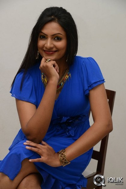 Swetaa-Varma-at-Gang-Of-Gabbar-Singh-Movie-Audio-Launch